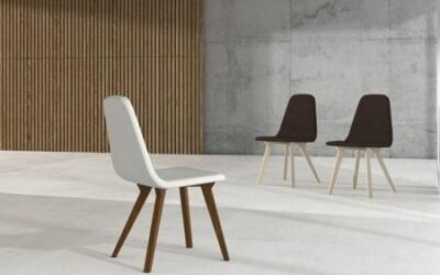 Decora la mesa de comedor con sillas diferentes